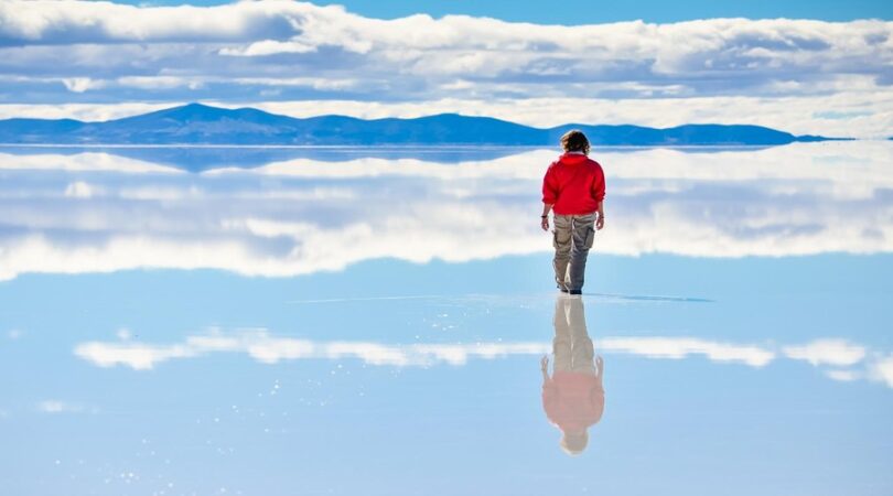 salar de uyuni con ragazza