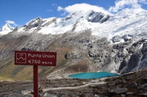 Huaraz: altitudine, cosa vedere, cosa fare, trekking, Laguna 69 e altre escursioni