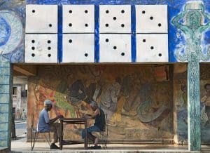 Cuba corridoi turistici_giocatori di domino
